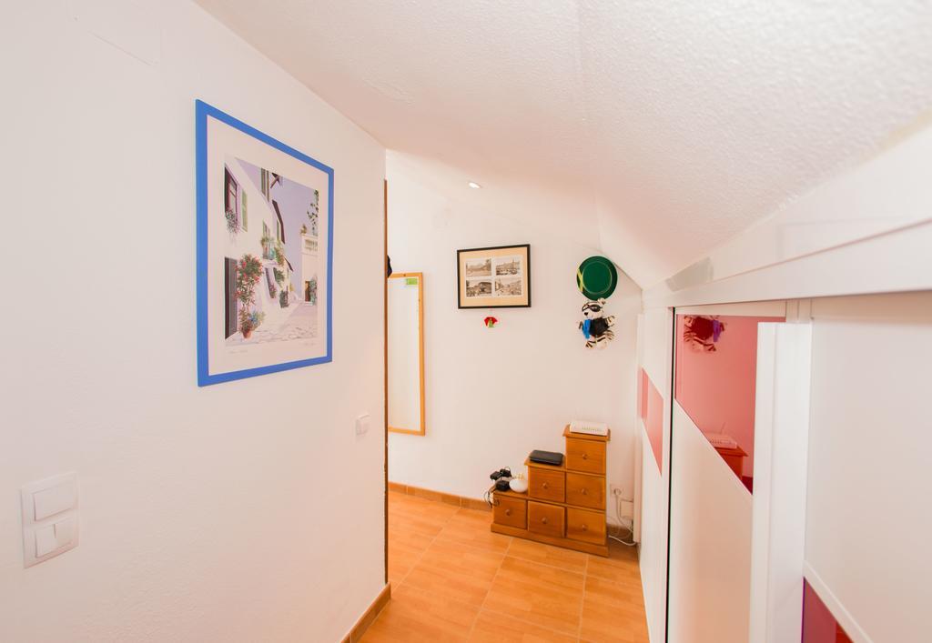 Apartamentos Madrid Centro Exterior photo